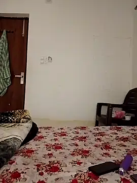 cute girl 29 online show from April 5, 2026, 4:46 pm