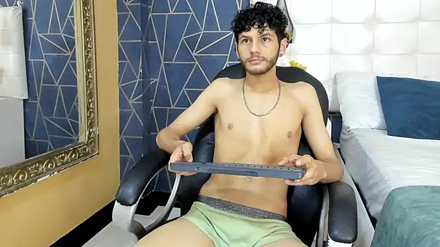 LuckySammer online show from March 3, 2026, 12:01 pm