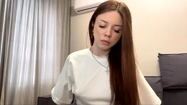 Snapshot of adelecloud chatting on March 3, 2026, 8:21 am adelecloud online show from March 3, 2026, 8:21 am