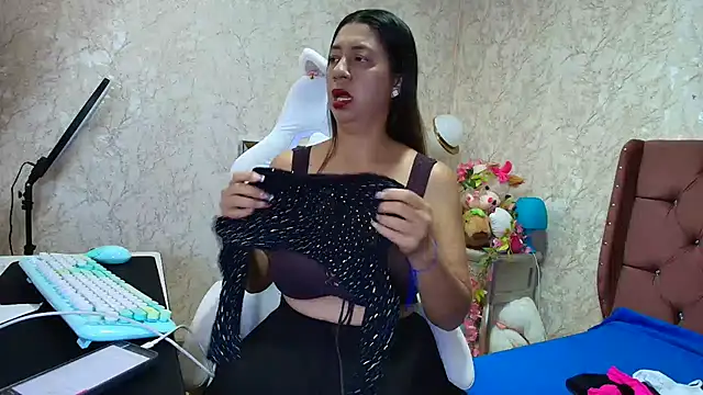 SelinaRussell online show from May 26, 2026, 12:42 am
