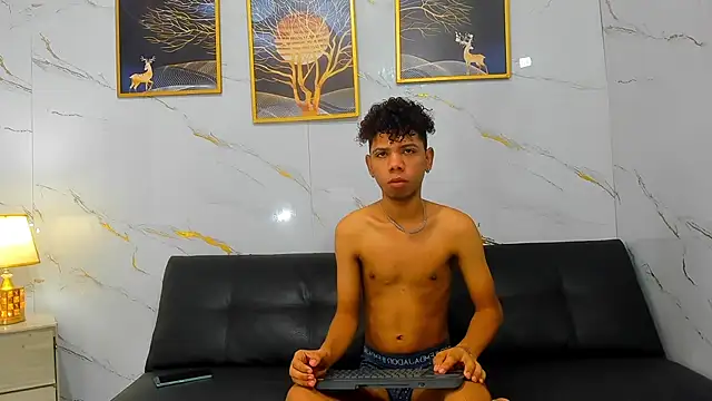 Spicy guys online show from May 7, 2026, 2:09 pm