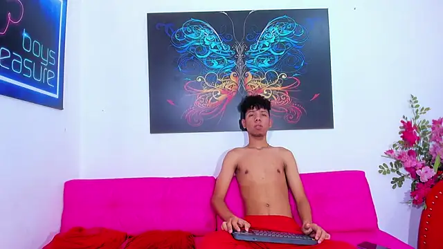 Spicy guys online show from May 5, 2026, 1:25 pm