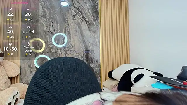 scarlett lumi online show from April 10, 2026, 2:13 pm