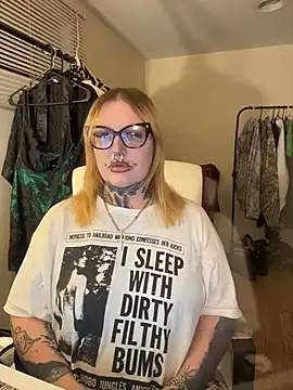 grindhouseho online show from March 5, 2026, 4:42 am