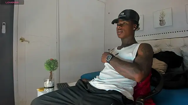 Snapshot of toower_ chatting on February 25, 2026, 4:12 am toower online show from February 25, 2026, 4:12 am