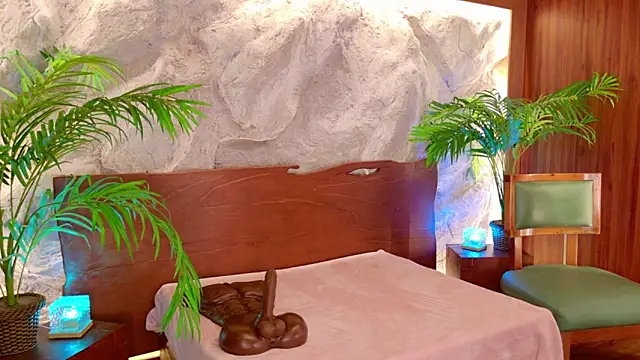 Snapshot of Rolyloren_ chatting on February 26, 2026, 4:07 pm Rolyloren online show from February 26, 2026, 4:07 pm