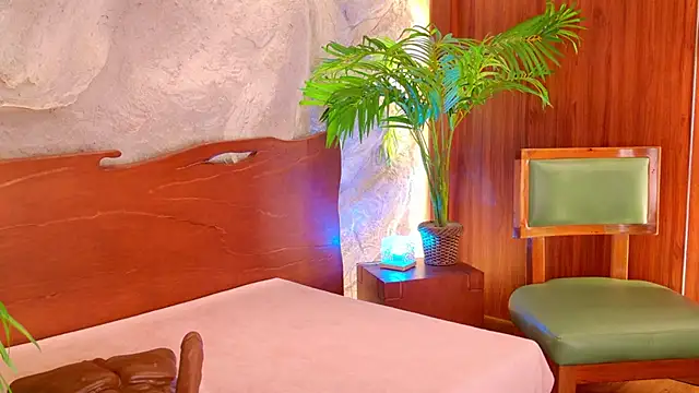 Snapshot of Rolyloren_ chatting on February 25, 2026, 3:56 pm Rolyloren online show from February 25, 2026, 3:56 pm