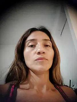 Snapshot of isaa- chatting on May 20, 2026, 10:29 pm isaa- online show from May 20, 2026, 10:29 pm