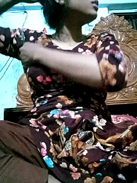 BreezySexyGirl69 online show from March 16, 2026, 3:48 pm