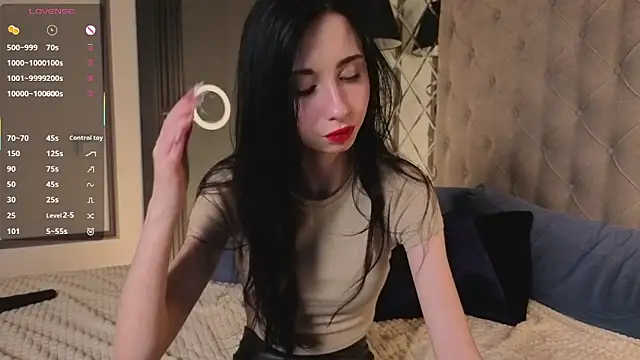 MiguelinaRasmuson online show from March 12, 2026, 11:14 am