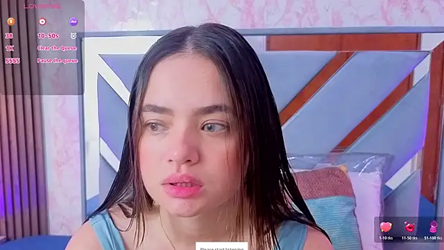 LittleeSara18 online show from May 15, 2026, 11:08 am