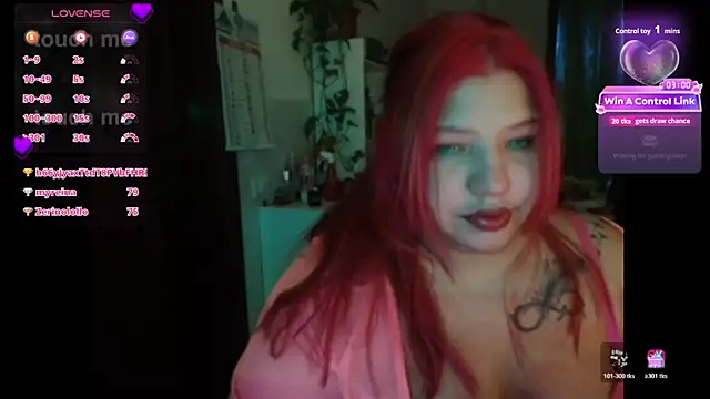 Snapshot of MagicCurves chatting on June 5, 2026, 6:35 pm MagicCurves online show from June 5, 2026, 6:35 pm