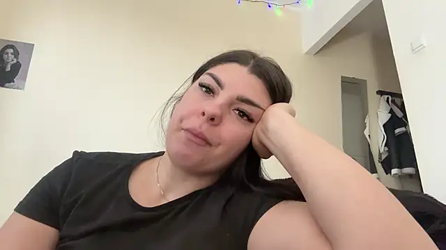 PatriciaDaniels online show from April 11, 2026, 10:41 am