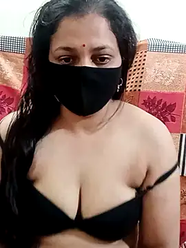 Snapshot of Desi_Heat_Couple chatting on February 27, 2026, 4:51 pm Desi Heat Couple online show from February 27, 2026, 4:51 pm
