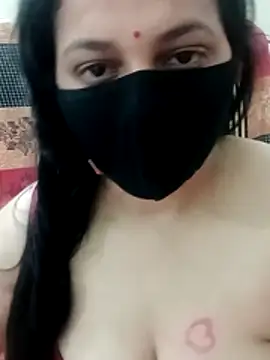 Snapshot of Desi_Heat_Couple chatting on February 28, 2026, 7:02 pm Desi Heat Couple online show from February 28, 2026, 7:02 pm