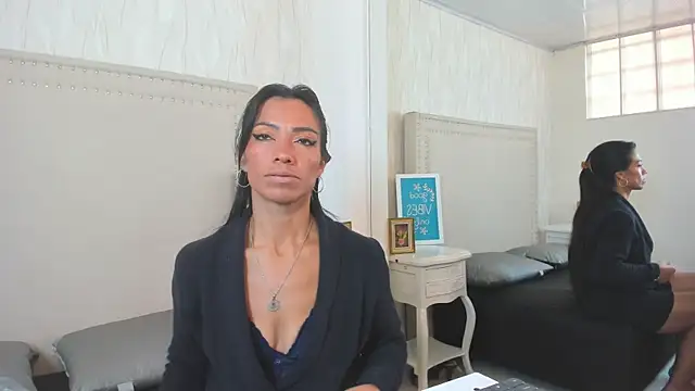 Snapshot of FernandaAvilax chatting on April 19, 2026, 6:32 pm FernandaAvilax online show from April 19, 2026, 6:32 pm