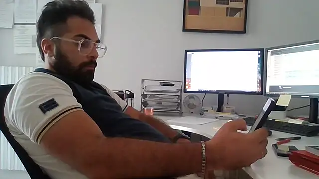 Snapshot of Ocam_ chatting on July 13, 2026, 3:33 pm Ocam online show from July 13, 2026, 3:33 pm