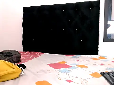 JessikaHoot online show from April 8, 2026, 2:07 pm