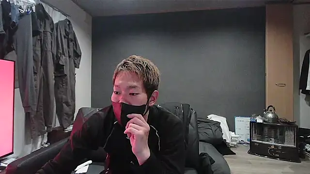 ryuaaaaa online show from March 8, 2026, 5:38 pm