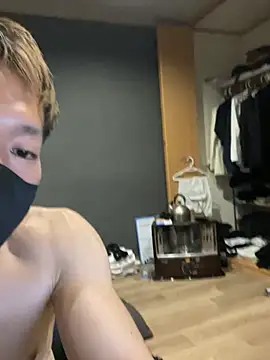 ryuaaaaa online show from April 8, 2026, 5:25 pm