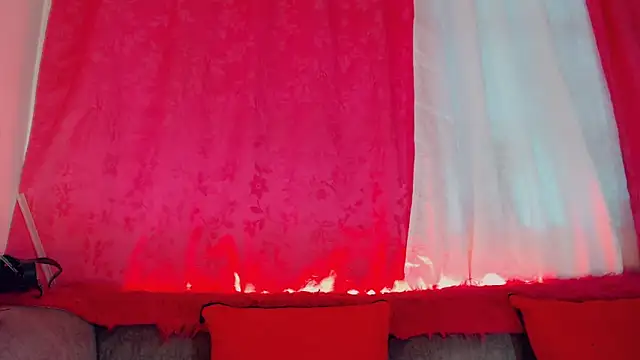 Snapshot of DeboraGill chatting on June 9, 2026, 10:22 pm DeboraGill online show from June 9, 2026, 10:22 pm