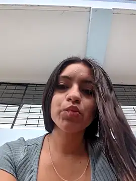 DulceCaroX online show from March 10, 2026, 12:53 pm