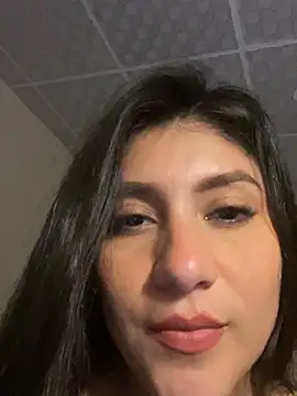 latinasoftie online show from June 26, 2026, 4:07 am