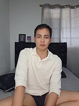 NewYoungHot online show from February 25, 2026, 9:14 pm