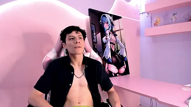 Snapshot of LeoFeniix chatting on March 1, 2026, 3:39 am LeoFeniix online show from March 1, 2026, 3:39 am