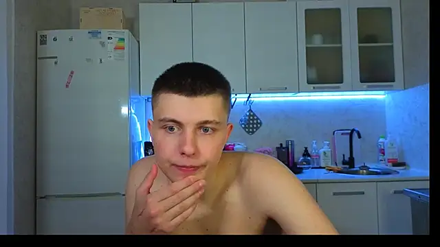 Snapshot of Keviin777 chatting on February 24, 2026, 8:10 pm Keviin777 online show from February 24, 2026, 8:10 pm