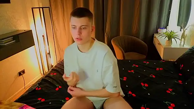 Snapshot of Keviin777 chatting on February 28, 2026, 8:30 pm Keviin777 online show from February 28, 2026, 8:30 pm