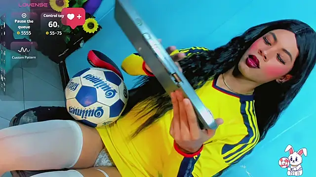 Alondra Wile online show from July 7, 2026, 7:39 pm