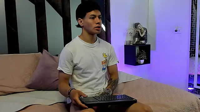 TonyPetrovjs online show from March 1, 2026, 5:51 am