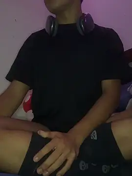 Snapshot of VixHot15 chatting on February 20, 2026, 4:42 am VixHot15 online show from February 20, 2026, 4:42 am