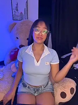 AriaKyle online show from April 24, 2026, 2:35 am