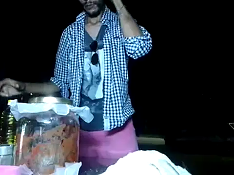 Snapshot of Jesus_F_R chatting on March 23, 2026, 12:22 am Jesus F R online show from March 23, 2026, 12:22 am