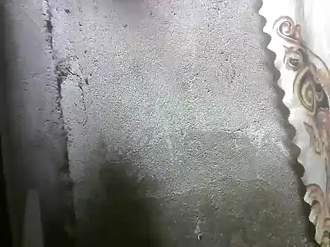 lovelypinay00 online show from February 23, 2026, 12:12 am