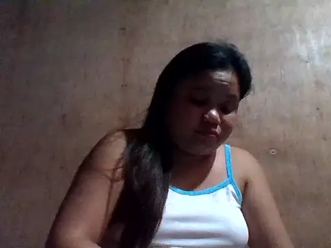 Snapshot of sweetlyn31 chatting on April 17, 2026, 12:52 pm sweetlyn31 online show from April 17, 2026, 12:52 pm