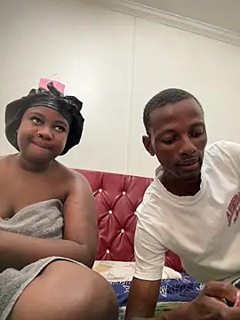 Snapshot of longevity5 chatting on February 20, 2026, 12:29 pm longevity5 online show from February 20, 2026, 12:29 pm