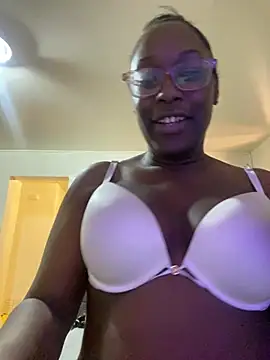 Snapshot of Sinfulwaterfalls chatting on April 20, 2026, 10:55 pm Sinfulwaterfalls online show from April 20, 2026, 10:55 pm