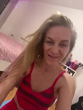 Snapshot of Faiiry_ chatting on March 1, 2026, 2:33 am Faiiry online show from March 1, 2026, 2:33 am