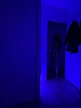  MillaCruz online show from March 15, 2026, 8:49 pm