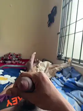 neekosam12 online show from March 5, 2026, 11:29 am