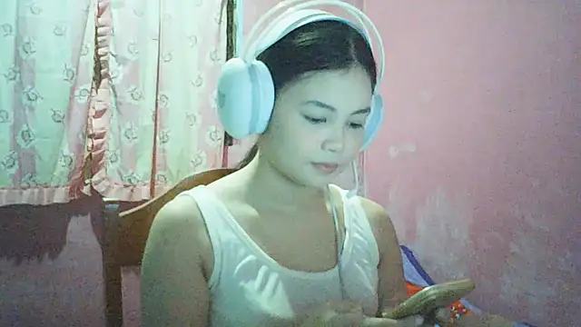 DessertFlower online show from May 8, 2026, 2:48 am