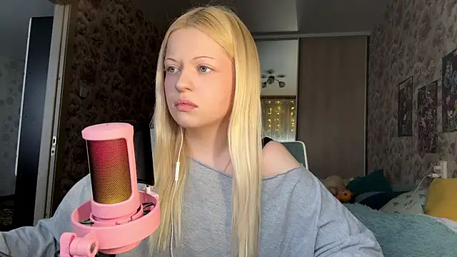 JeneeBIanks online show from February 25, 2026, 12:38 pm