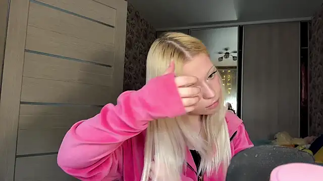 JeneeBIanks online show from March 6, 2026, 10:21 am