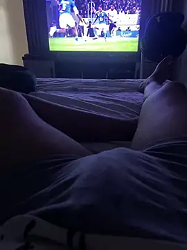 Snapshot of rolanelassss chatting on February 22, 2026, 9:05 pm rolanelassss online show from February 22, 2026, 9:05 pm