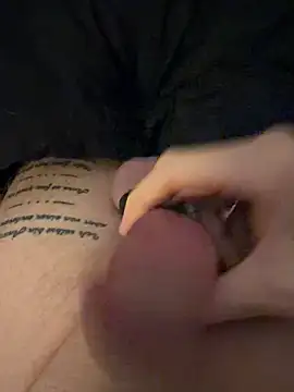 Snapshot of 69FanausFR chatting on February 25, 2026, 12:33 am 69FanausFR online show from February 25, 2026, 12:33 am