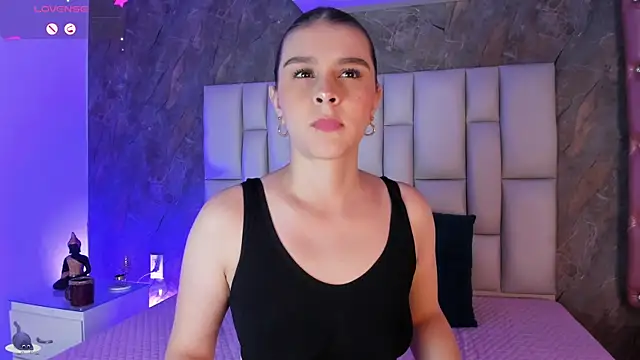 lya gomez online show from April 10, 2026, 2:51 am