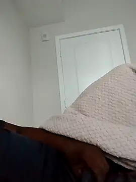 makeherfeelg online show from April 13, 2026, 12:20 pm